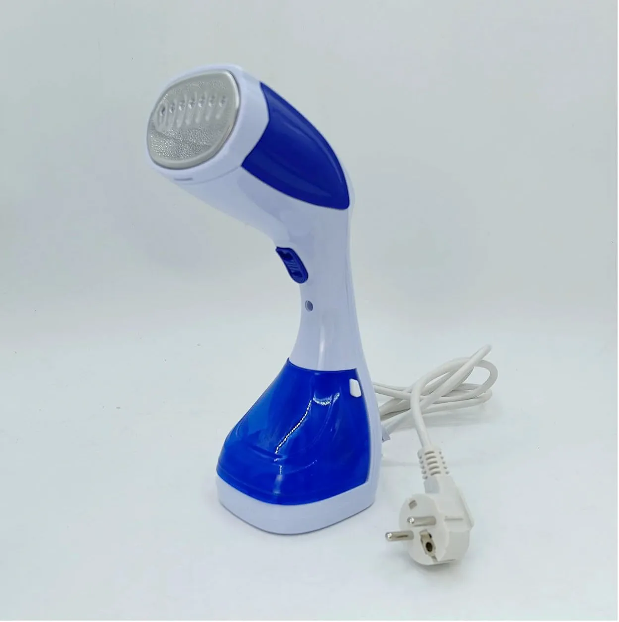 Difei Handheld Garment Steamer, 1100W, 200ml Capacity, 25 Seconds Heat-up Time, 12 Minutes Consistent Steam thumbnail 2